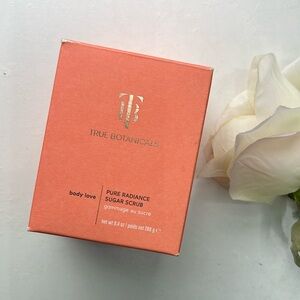 NEW True Botanicals Pure Radiance Sugar Scrub 9.4 Oz